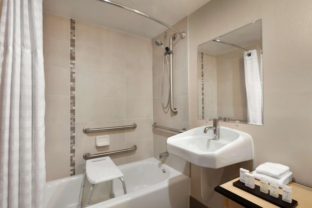 Embassy Suites by Hilton Convention Center Las Vegas