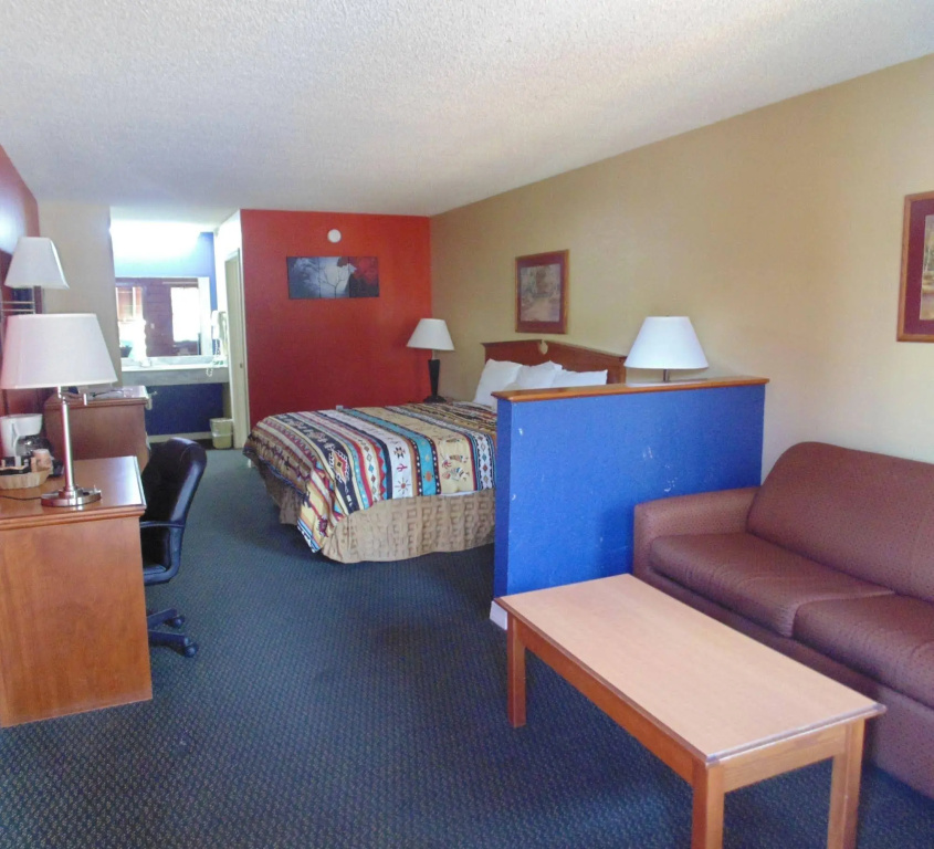 Log Cabin Inn