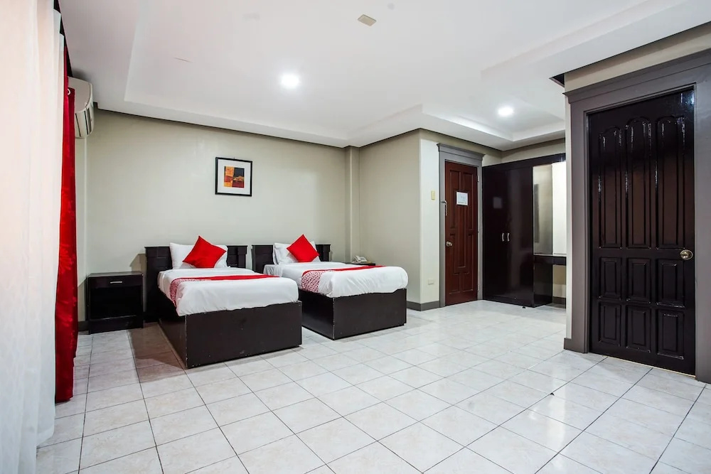 OYO 192 Tcc Condo-Hostel