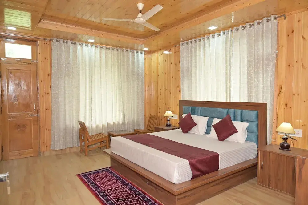 Hotel Royal Galaxy Tirthan