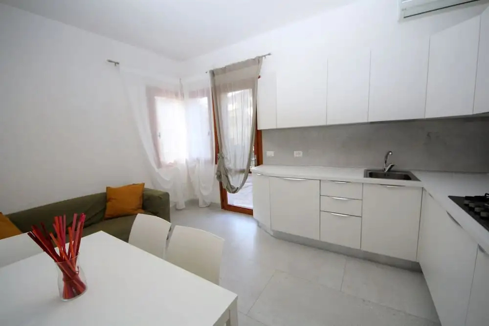 Modern two Bedroom Apartment Near Rosolina Beach
