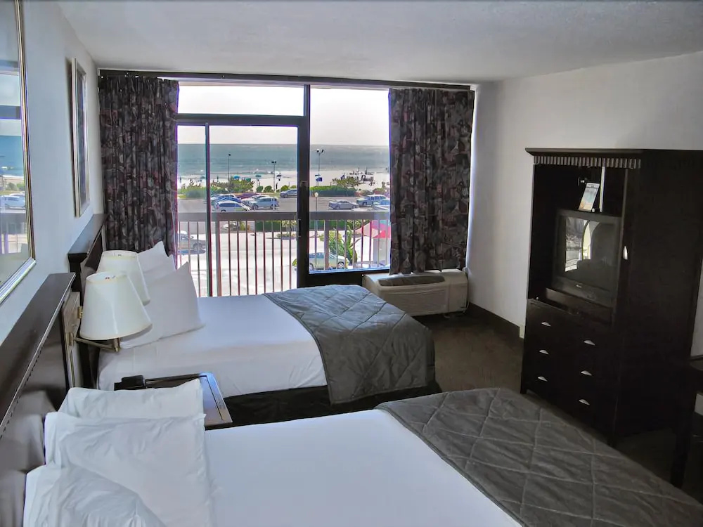 Neptune Park Inn