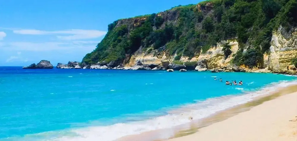 Beachside Near Airport Near Golf Course
