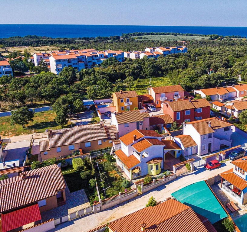 Stunning Home in Vodnjan With Wifi and 6 Bedrooms