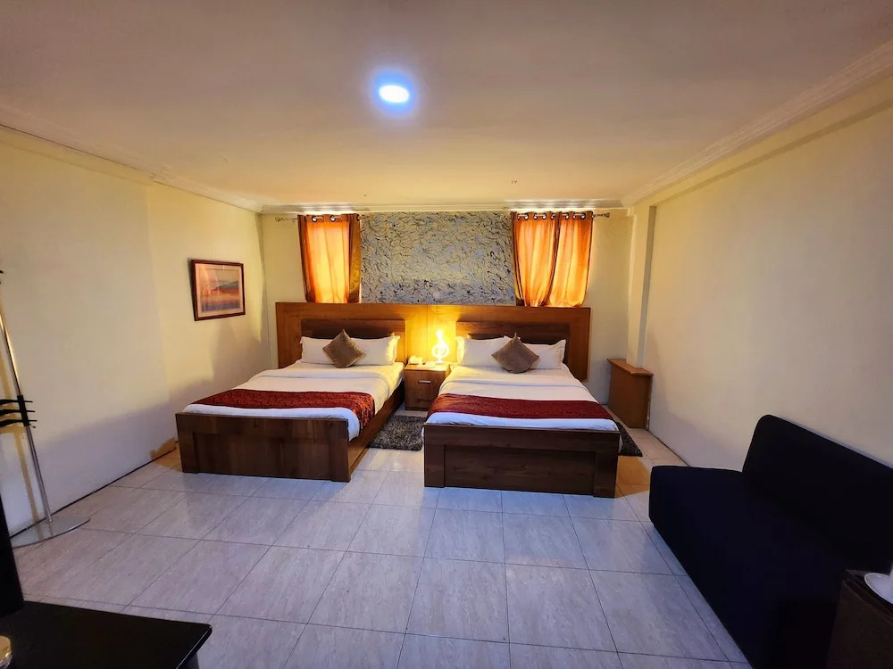 Sams Cottage Hotel