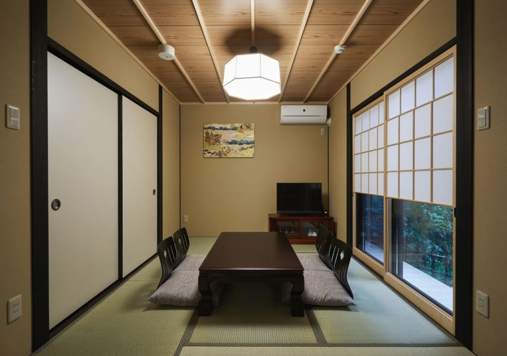 Rinn Gion Yasakamae