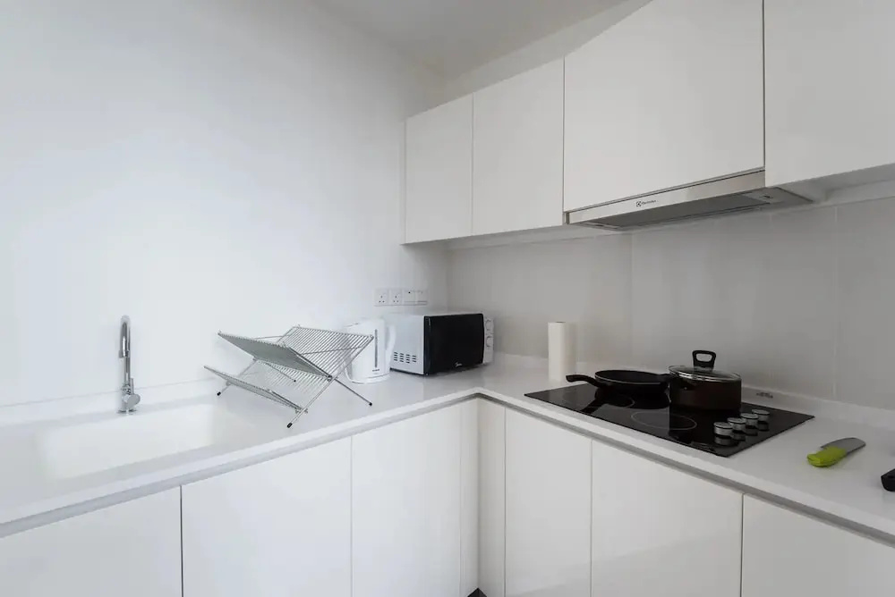 The Hub Service Apartment