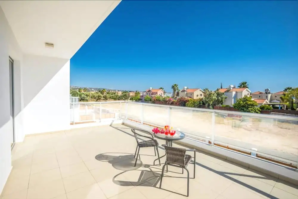 Villa White Moonflower