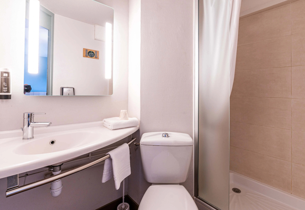 B&B HOTEL CHAMBERY La Cassine