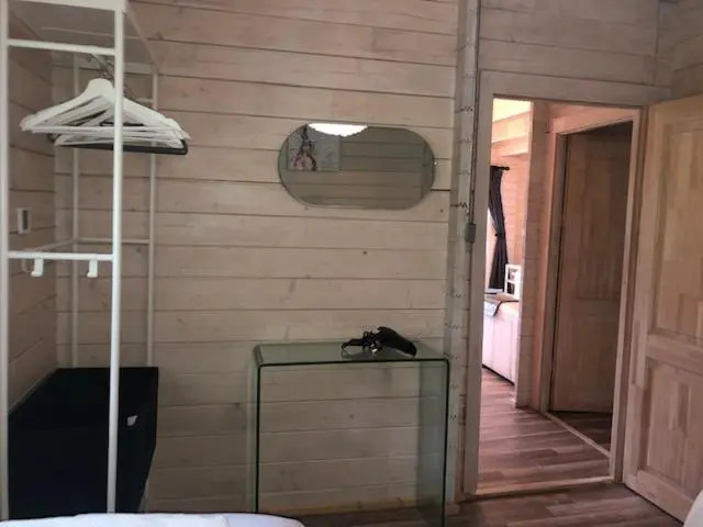 The Secret Cottage & Hideaway Caravan