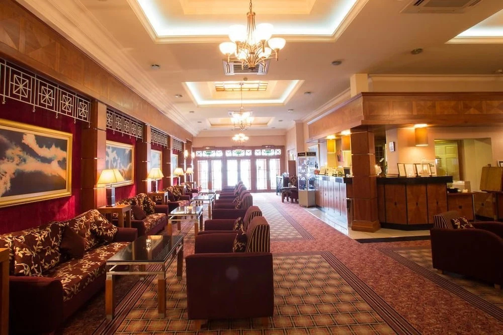 Hamlet Court Hotel