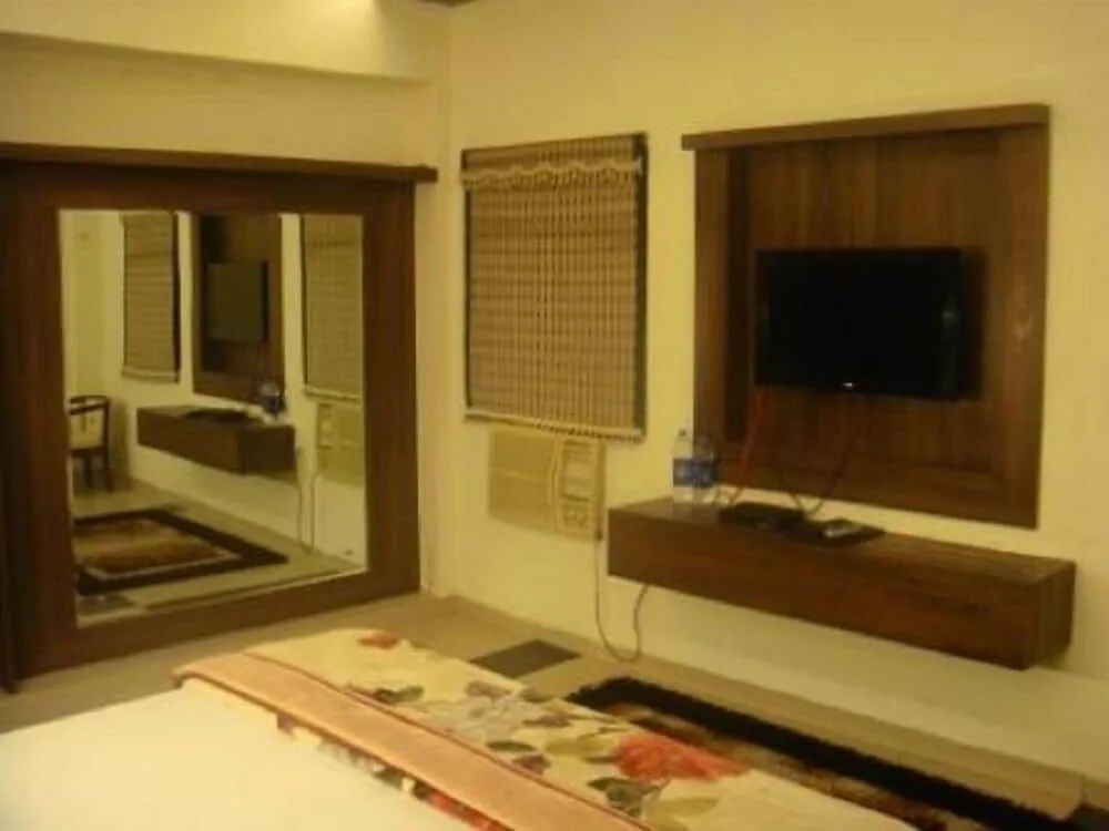 Hotel Mohan Continental