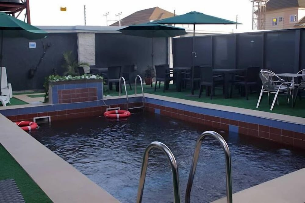 V City Lodge Hotel and Suites