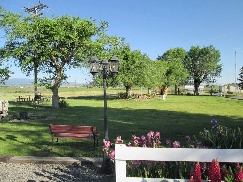 Rim Rock Motel