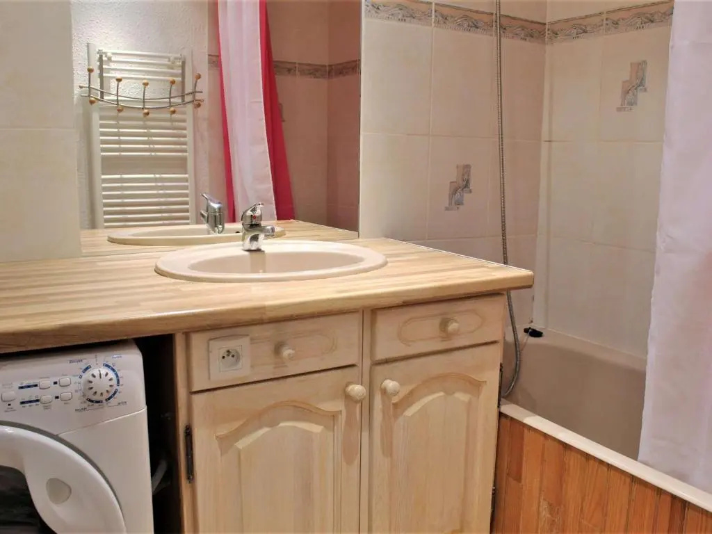Appartement Risoul, 2 pièces, 5 personnes - FR-1-330-79