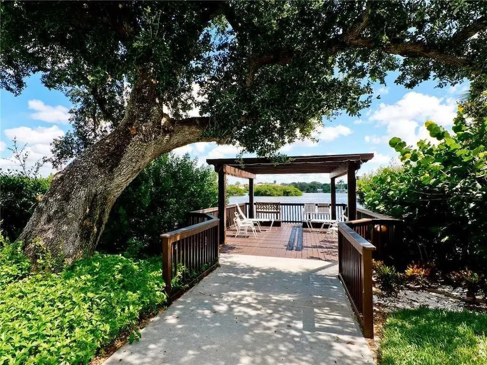 Siesta Key Excelsior 306 - Three Bedroom Condo