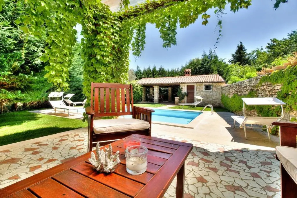 Villa Anthony with 3 br and private pool near Umag