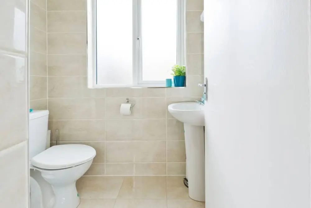 2 Bedroom Riverside Apartment