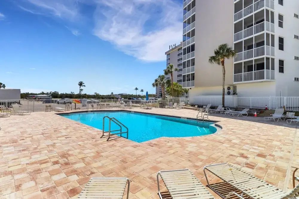 Beach & Tennis 1207
