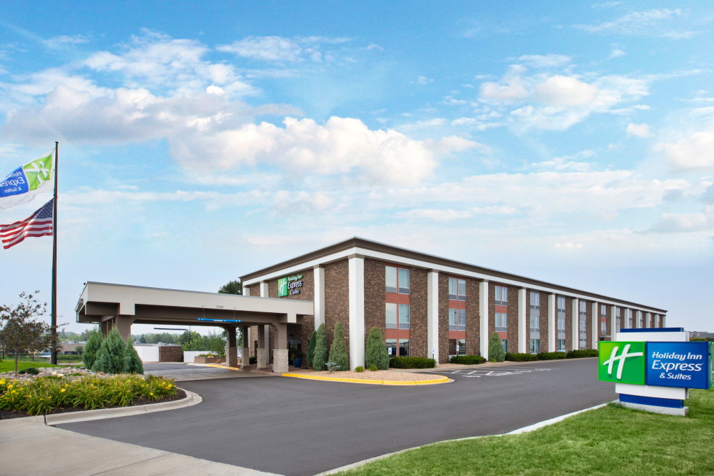 Holiday Inn Express & Suites Eden Prairie - Minneapolis by IHG