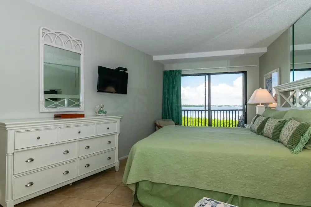 Coquina Moorings 106