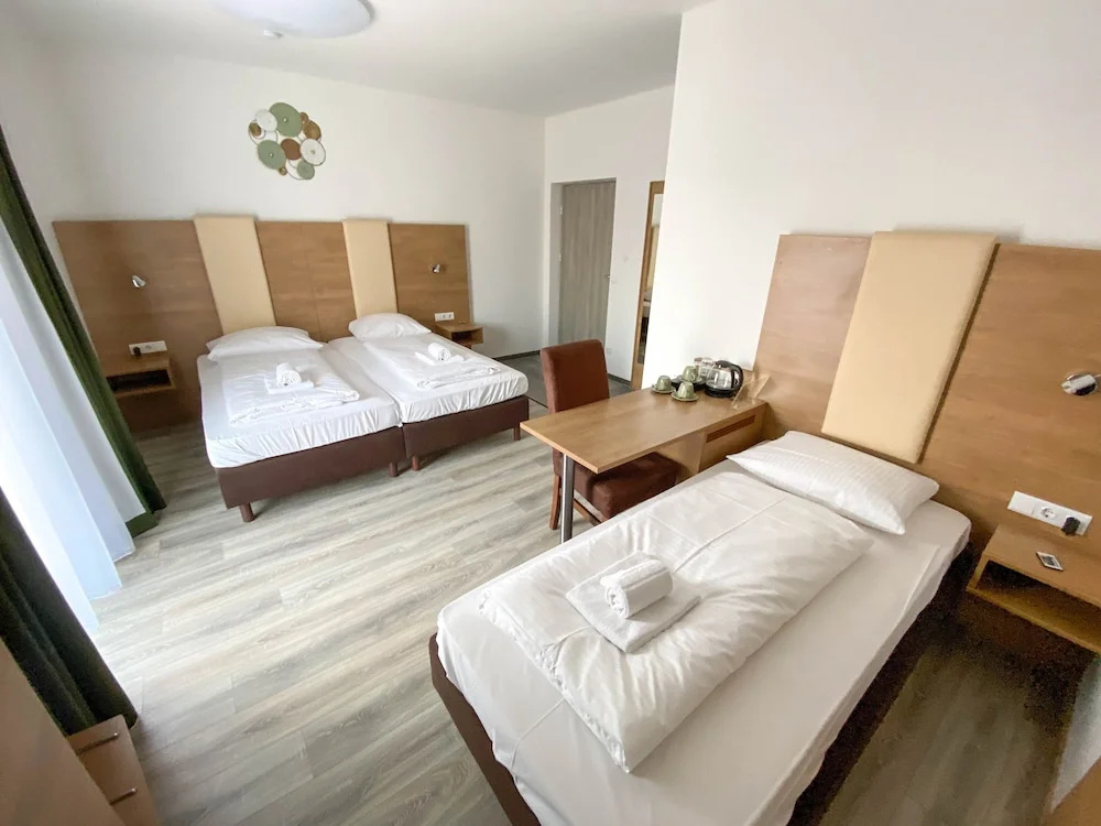 City Rooms Gede
