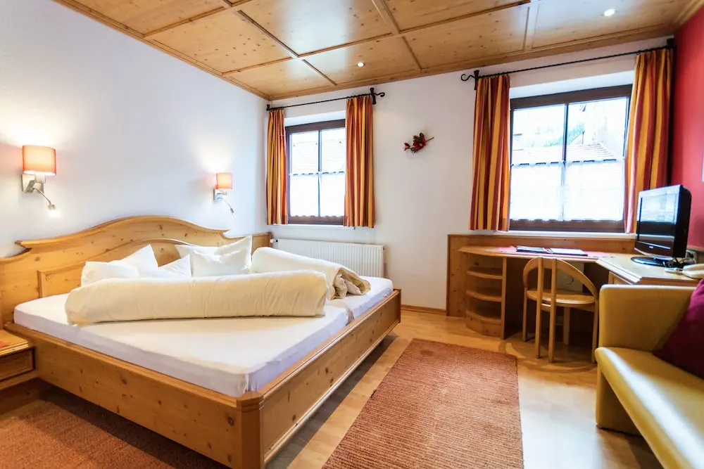 Aktiv Hotel Zur Rose am Brenner
