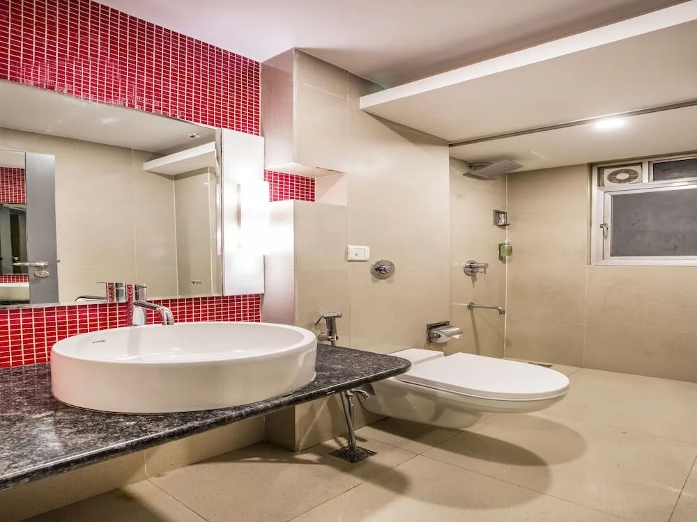 OYO Townhouse 022 Koregaon Park Pune