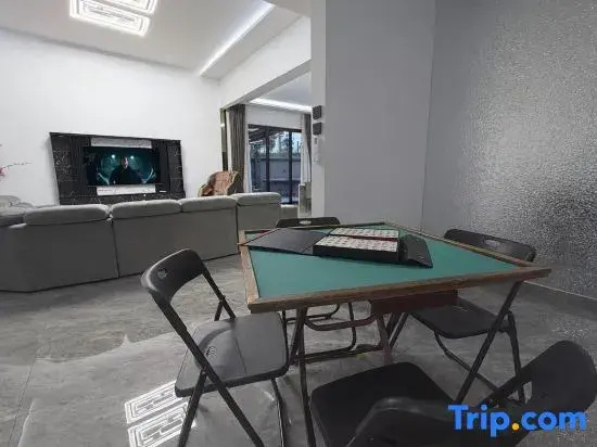 Kempas JB Landed Marble Haven Villa 14pax Karaoke