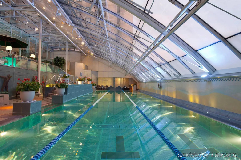 Jumeirah Carlton Tower London