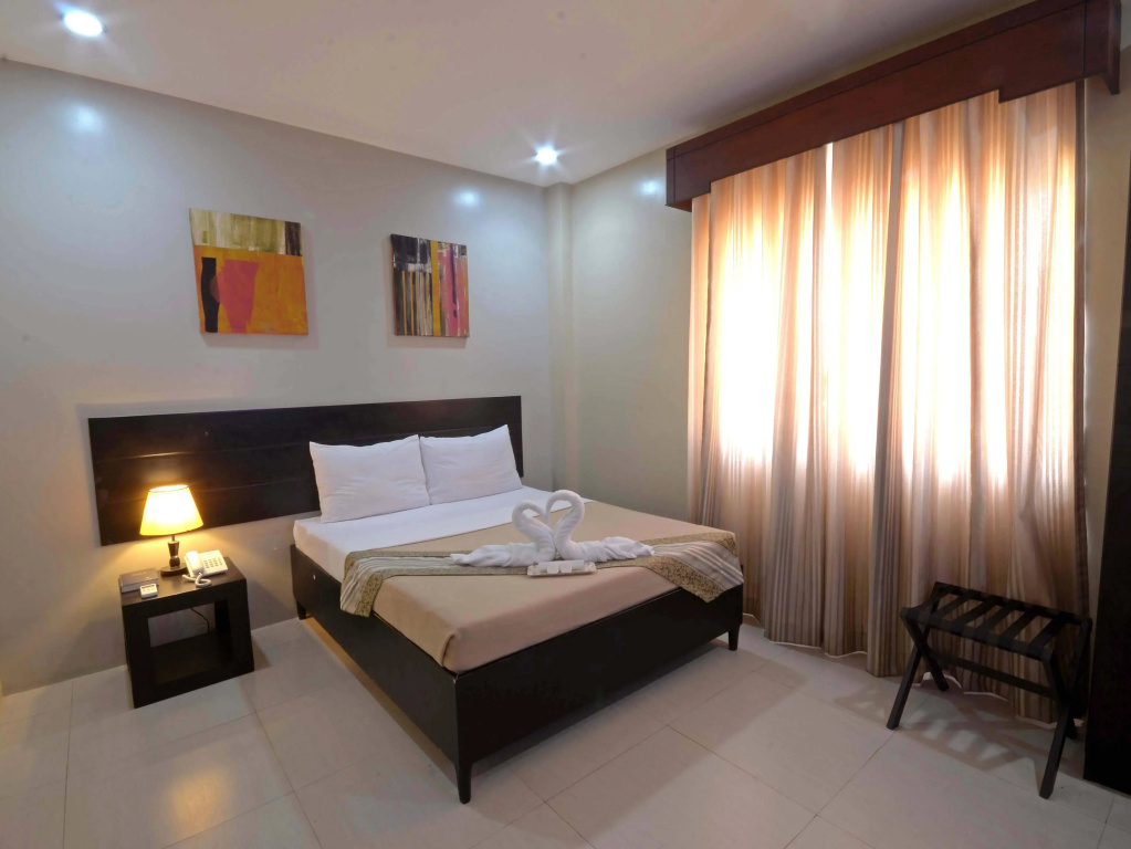 Holiday Suites Puerto Princesa