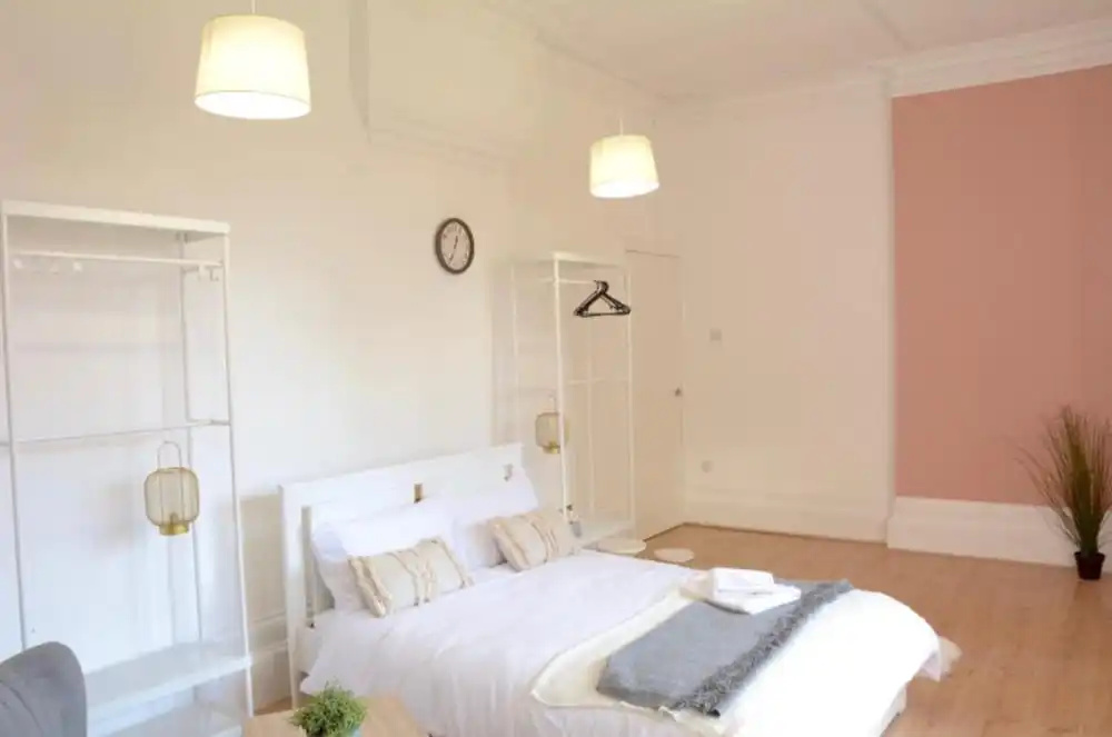 Remarkable 1 Bed Apartment in Birmingham