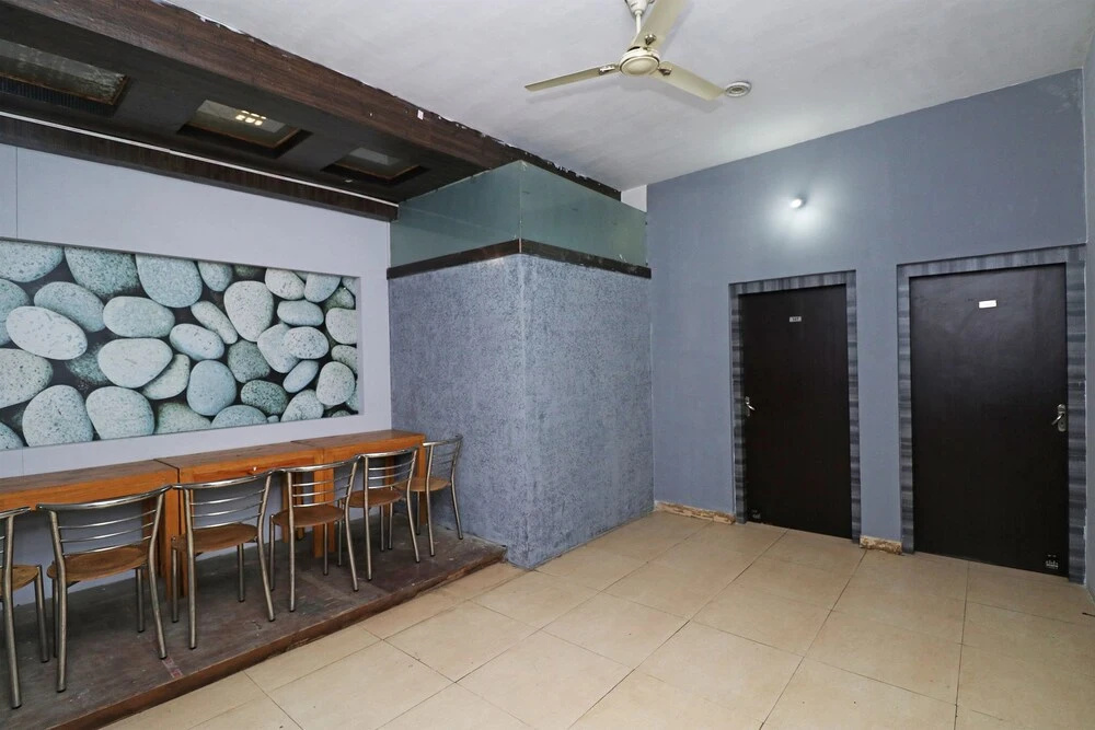 Oyo 22946 Sbg Inn