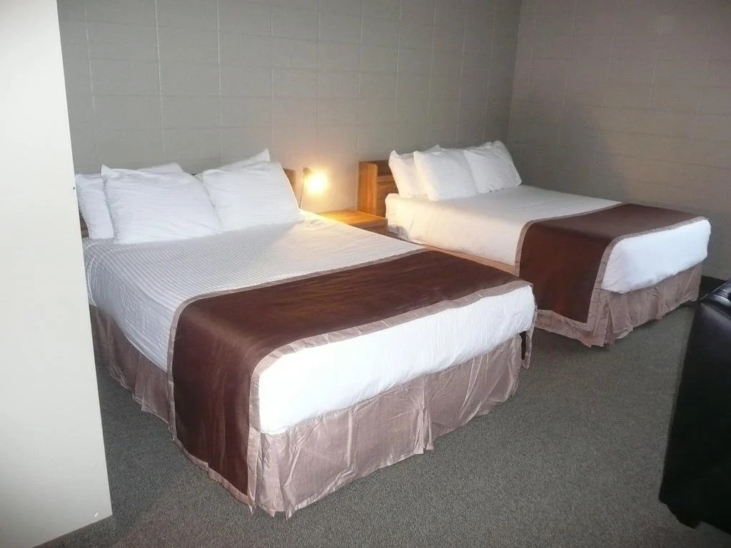 Sandstone Motel