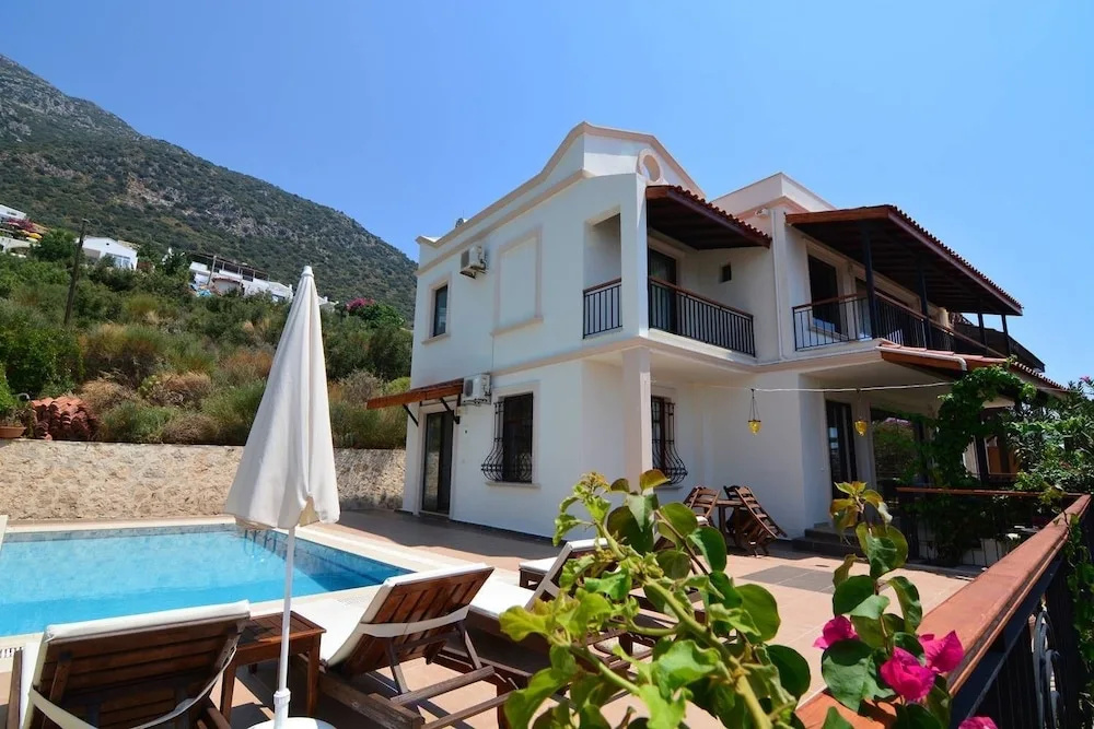 Villa Peak