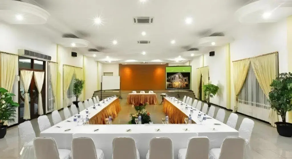 Ning Tidar Hotel