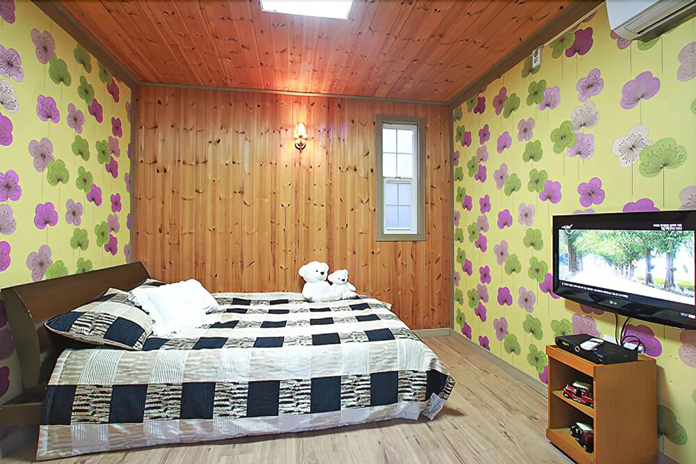 Taean Green Fairy Tales Pension