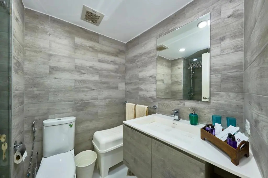 LUXURIOUS APARTMENT at VILLA NAVIN, 30's JOMTIEN BEACH