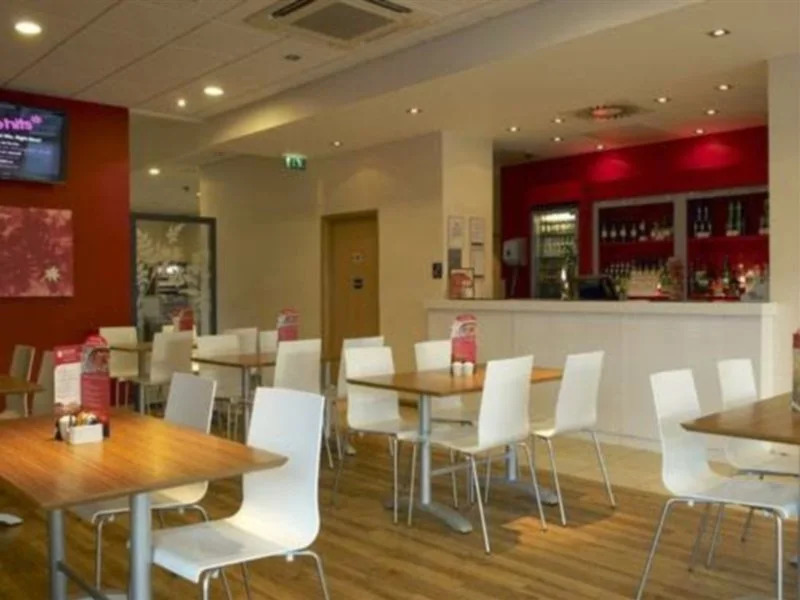 Travelodge Cardiff Atlantic Wharf Hotel