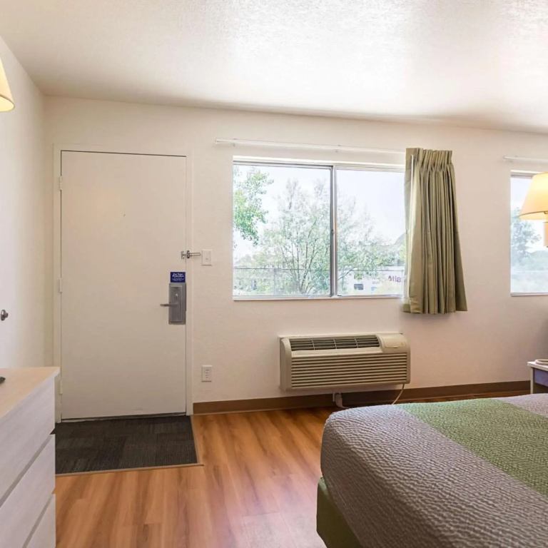 Motel 6-Pueblo, CO - I-25