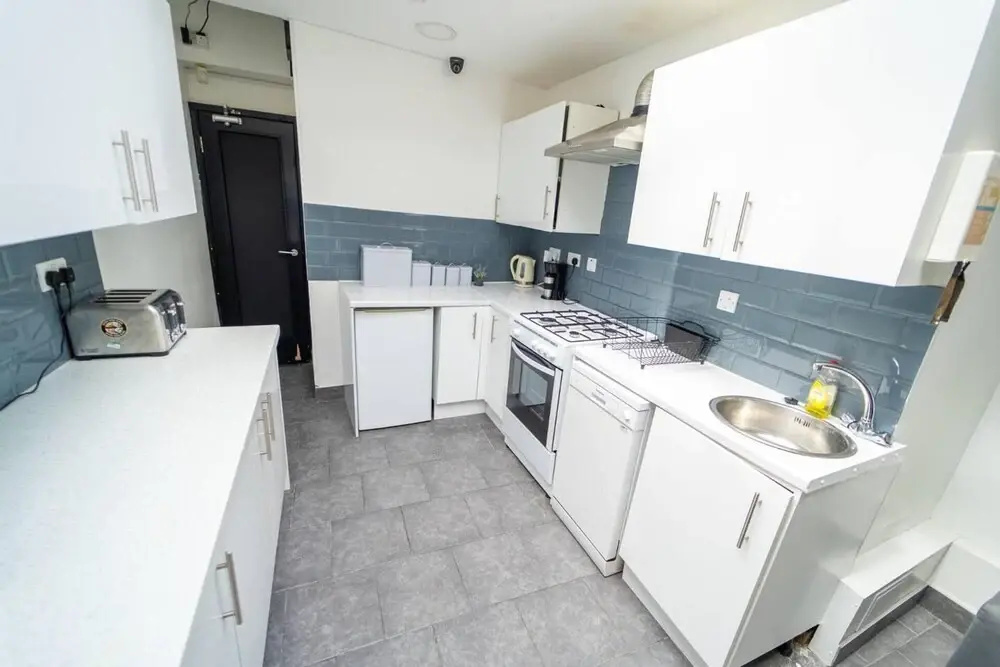 Stylish Studio for Short Term Near the City!