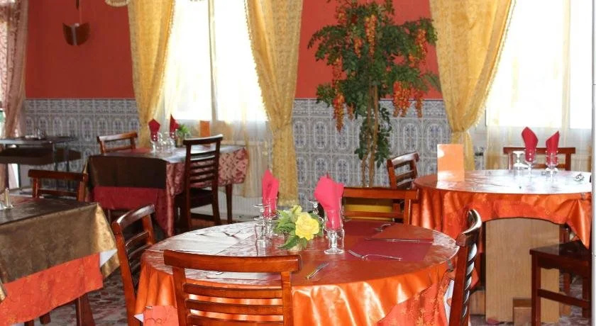 HOTEL LA GARENNE