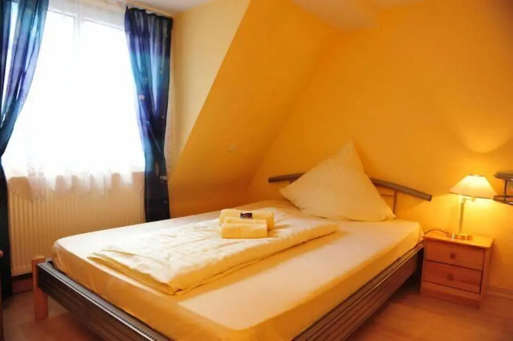 Hotel Hirsch Garni