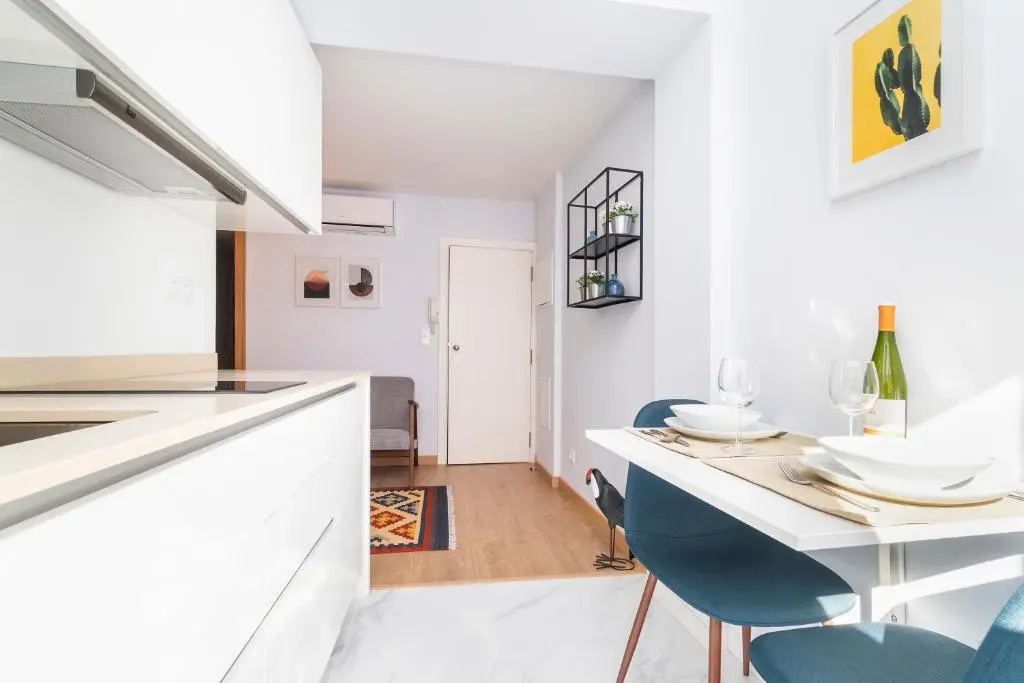 Perfect 1 bed in Chiado with AIRCON