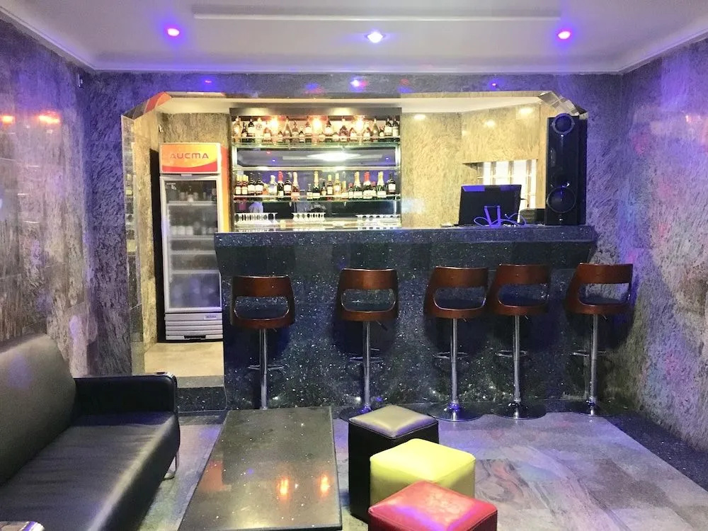 Elicris Hotel