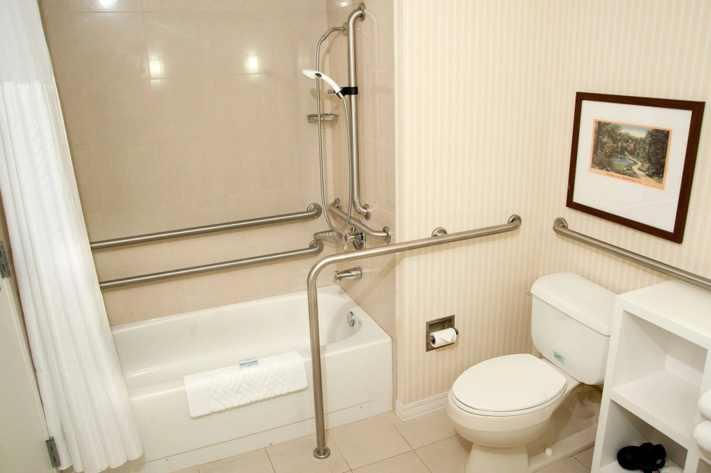 DoubleTree by Hilton Collinsville/St.Louis