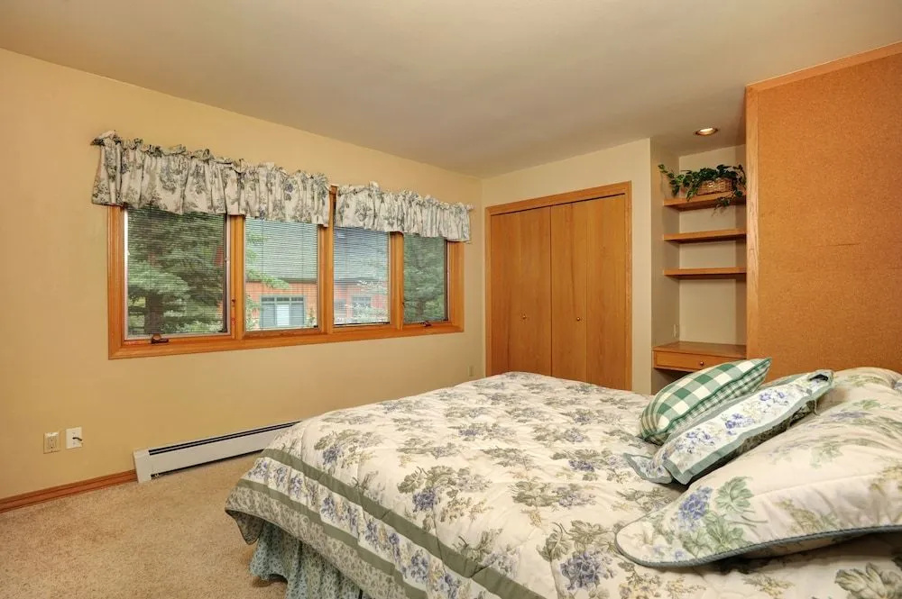 Deenen House 7031