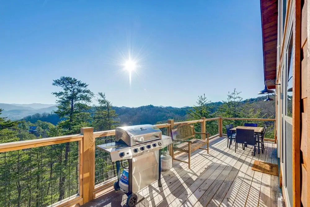 Mountain Jerne 3 Bedroom Cabin by Redawning