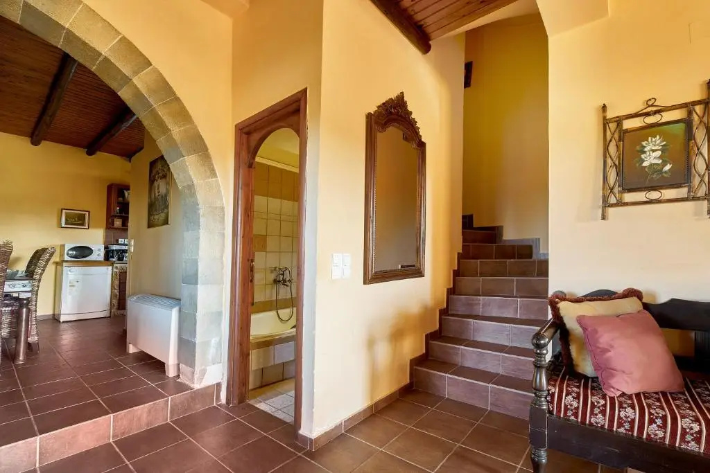 Villa Evenos with private pool