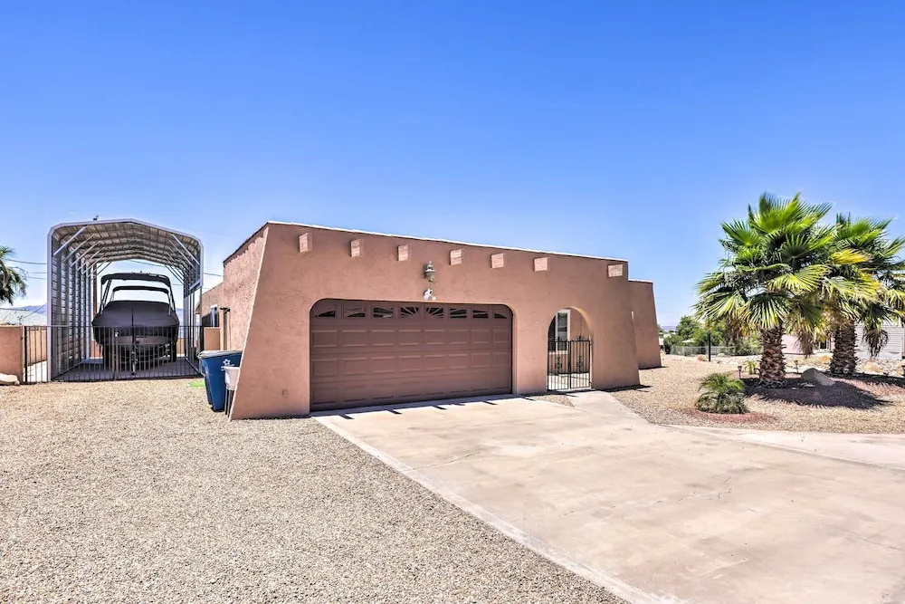 Patio & Grills: Mtn-view Home in Lake Havasu City!